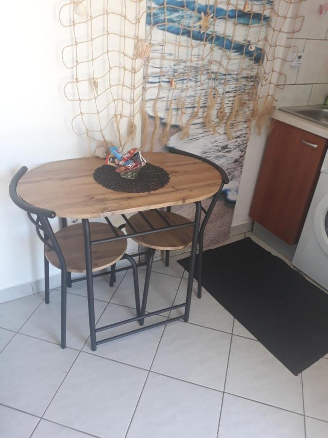 Studio Ap ,Nini' Supetar Buitenkant foto