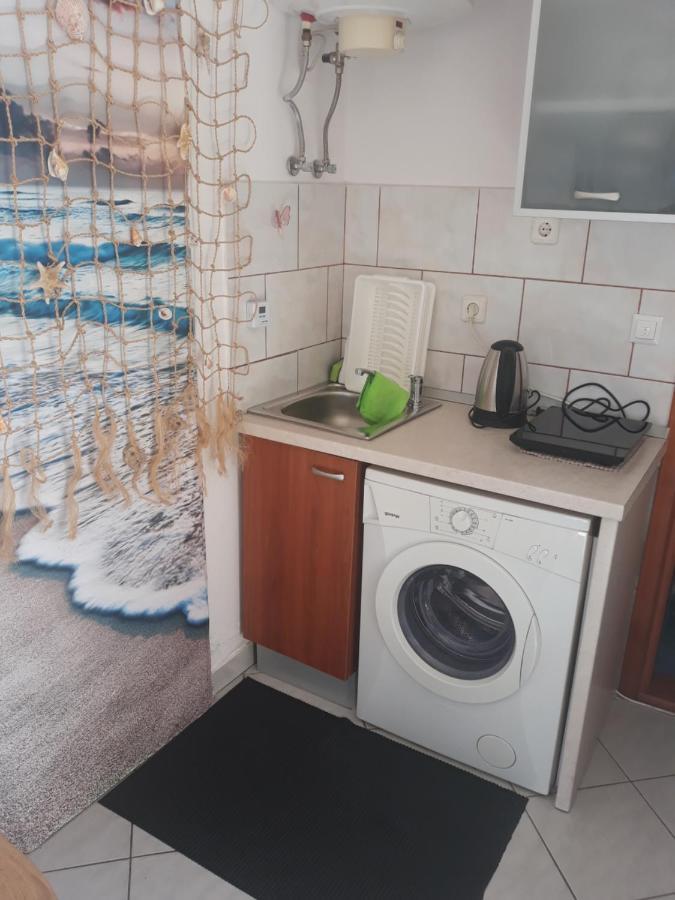 Studio Ap ,Nini' Supetar Buitenkant foto