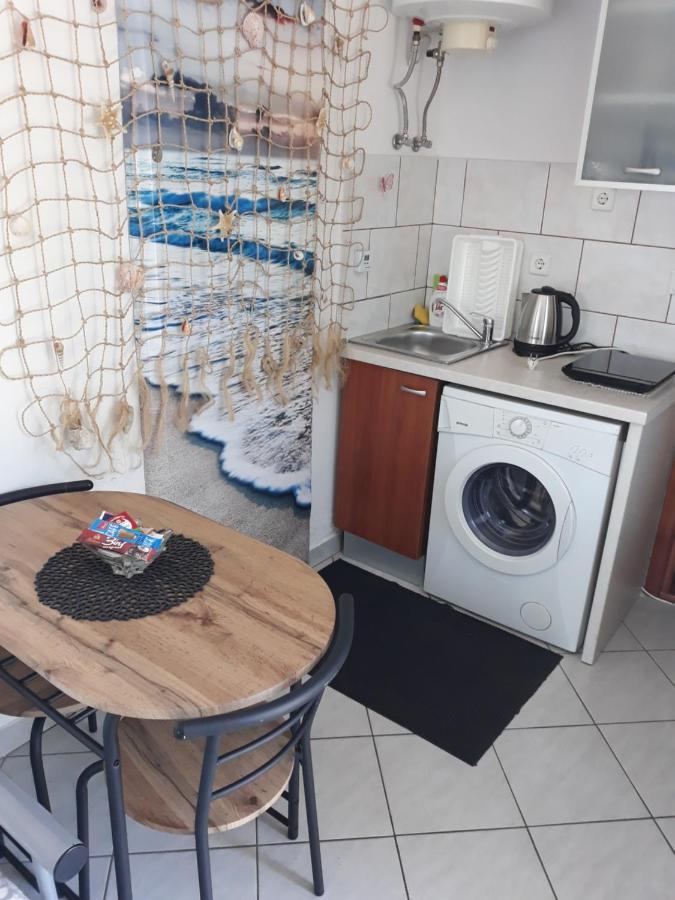 Studio Ap ,Nini' Supetar Buitenkant foto
